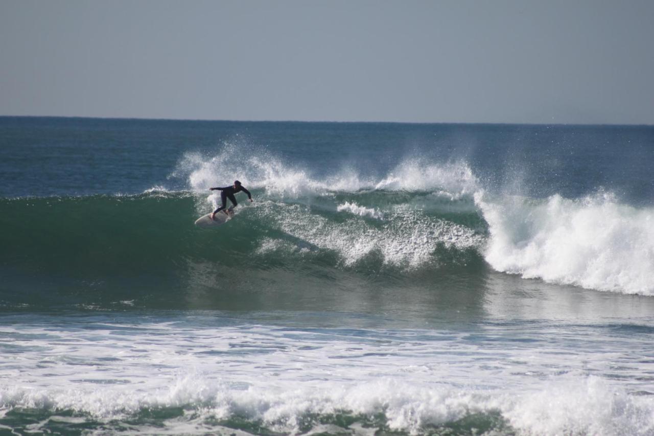 Natural Mystic Hostel Costa da Caparica Esterno foto